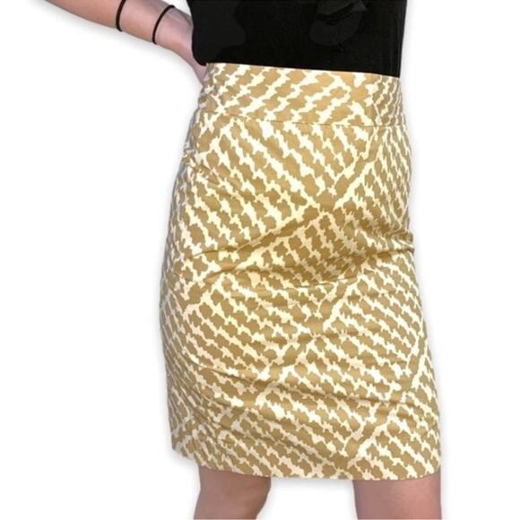 J. Crew Cream & Tan Knee Length Pencil Cow Blot Print Career Skirt Size 6 - Picture 1 of 10